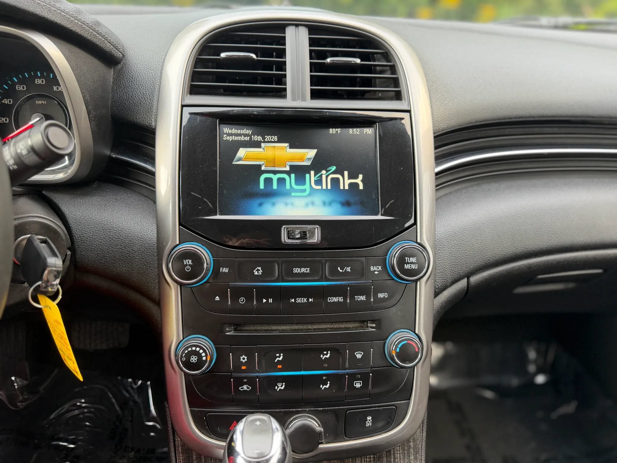 Used 2015 Chevrolet Malibu LT w/ Power Convenience Package FWD image 26