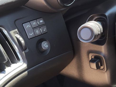 Used 2011 Cadillac CTS V w/ Wood Trim Package RWD image 20