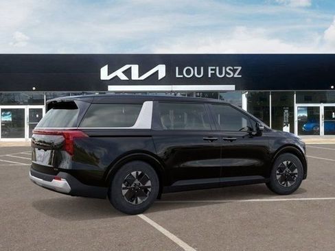 New 2026 Kia Carnival LXS FWD image 6