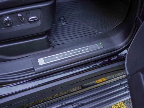 Used 2023 Cadillac Escalade ESV Sport Platinum image 37