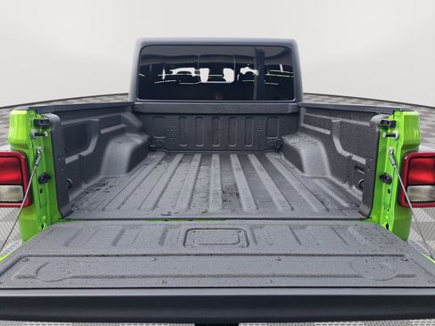 New 2025 Jeep Gladiator Sport image 20