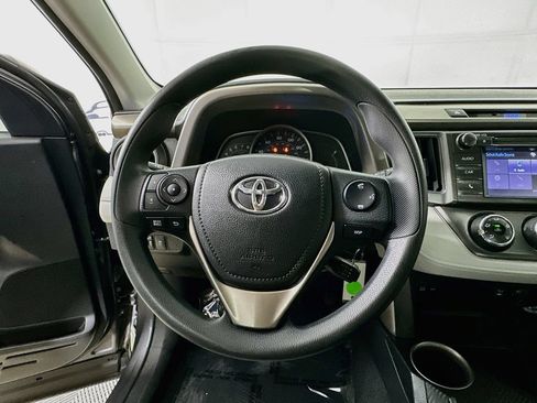 Used 2015 Toyota RAV4 LE FWD image 13