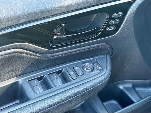 Used 2024 Honda Odyssey Touring image 18