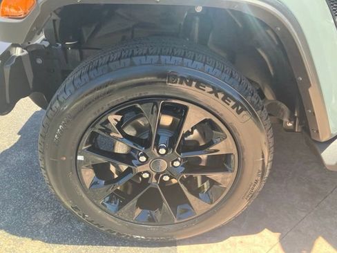 Certified 2025 Jeep Wrangler Unlimited Sahara AWD/4WD image 37