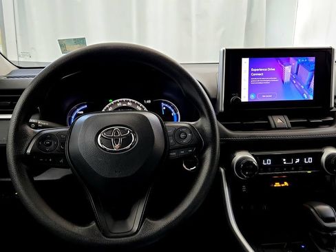 Certified 2025 Toyota RAV4 XLE AWD/4WD image 27