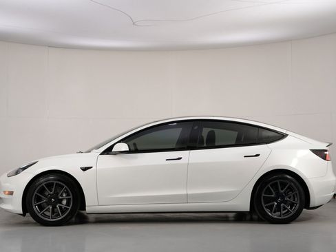 Used 2022 Tesla Model 3 Long Range image 9