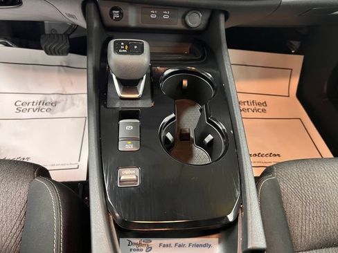 Used 2025 Nissan Rogue SV FWD image 44