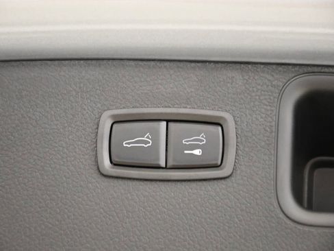 Certified 2026 Porsche Macan image 58