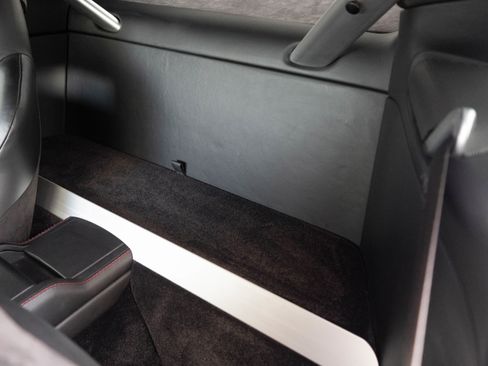 Used 2015 Aston Martin V12 Vantage S image 25