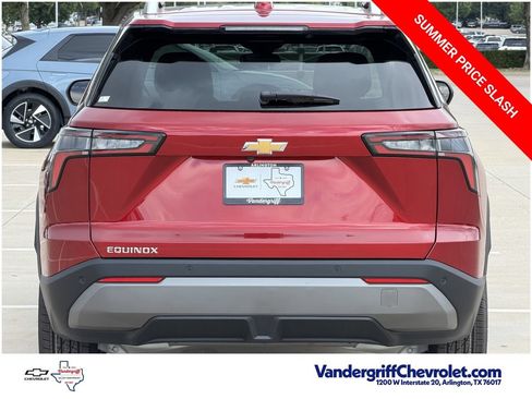New 2027 Chevrolet Equinox LT FWD image 5