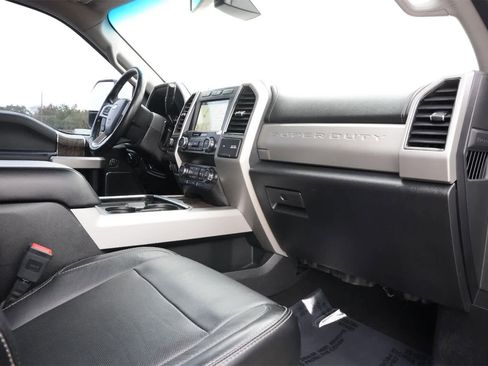 Used 2019 Ford F250 Lariat w/ Lariat Ultimate Package image 22