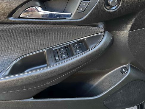 Used 2017 Chevrolet Cruze LT w/ RS Package FWD image 59