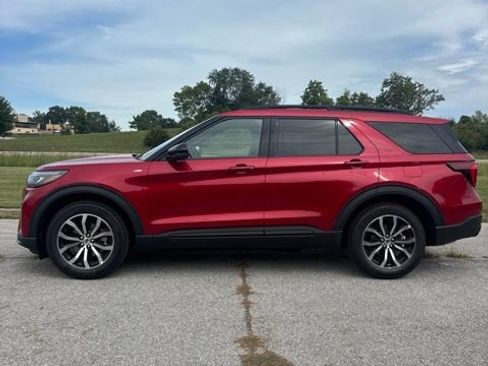 New 2026 Ford Explorer ST-Line AWD/4WD image 7