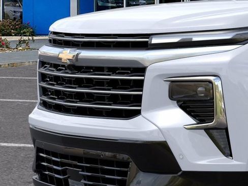 New 2026 Chevrolet Traverse High Country w/ LPO, Floor Liner Package FWD image 13