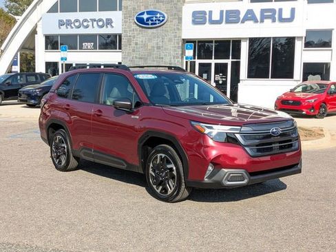 Certified 2025 Subaru Forester Limited image 1