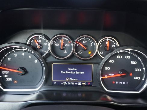 Used 2019 Chevrolet Silverado 1500 LT w/ Texas Edition image 11