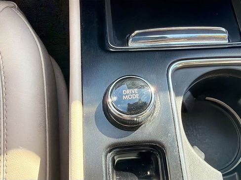 Used 2022 Lincoln Corsair Standard image 29