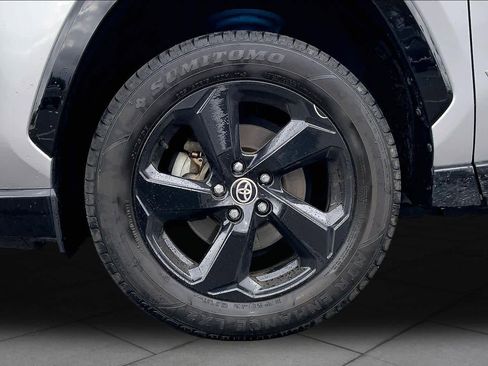 Used 2020 Toyota RAV4 XSE AWD/4WD image 10