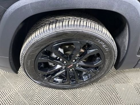 Used 2022 GMC Terrain SLT w/ Elevation Edition image 10