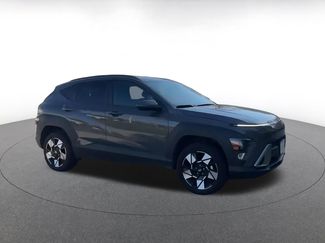 Used 2025 Hyundai Kona SEL video 2