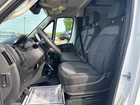 New 2026 RAM ProMaster 3500 w/ Premium Convenience Group FWD image 18