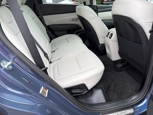 Used 2025 Hyundai Tucson Limited FWD image 15