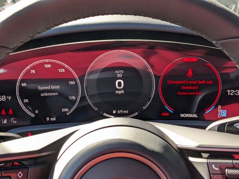 New 2025 Porsche Taycan 4S image 10