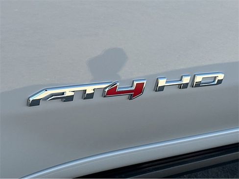 New 2026 GMC Sierra 2500 AT4 w/ AT4 Premium Plus Package image 9