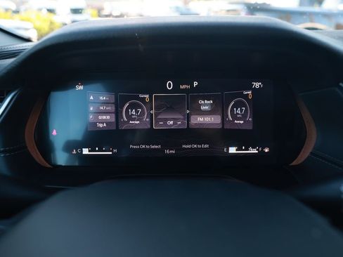 New 2025 Jeep Grand Cherokee Altitude image 16