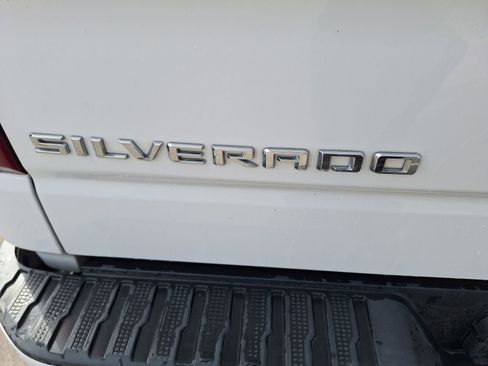 Used 2019 Chevrolet Silverado 1500 Custom w/ Custom Value Package image 13