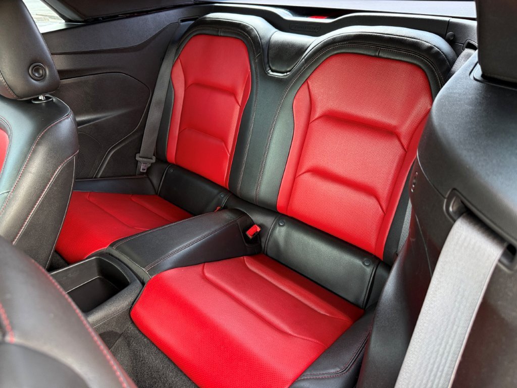 Used 2019 Chevrolet Camaro SS RWD image 21