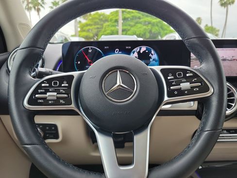 Certified 2022 Mercedes-Benz GLB 250 image 28