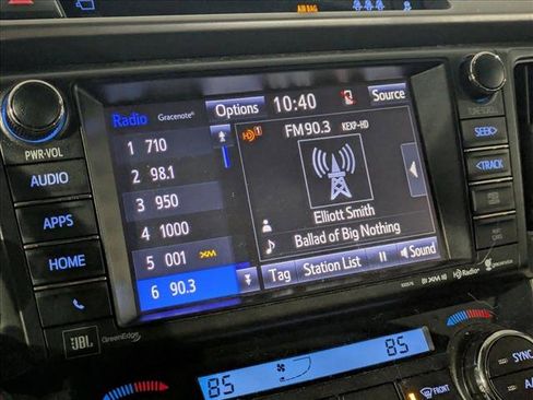 Used 2018 Toyota RAV4 Limited image 12