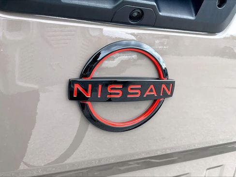 Used 2024 Nissan Frontier Pro-X w/ Pro Convenience Package RWD image 30