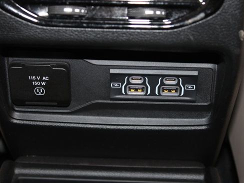 Used 2024 Jeep Grand Cherokee L Limited AWD/4WD image 37