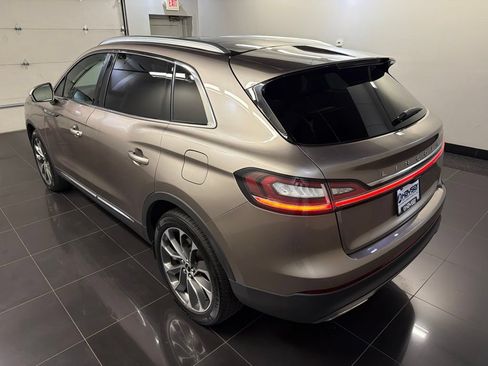 Certified 2021 Lincoln Nautilus Reserve w/ Cargo Utility Package AWD/4WD image 4