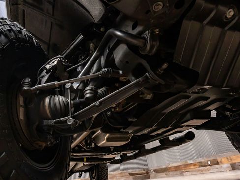 Used 2021 Chevrolet Silverado 2500 LTZ w/ LTZ Plus Package image 14