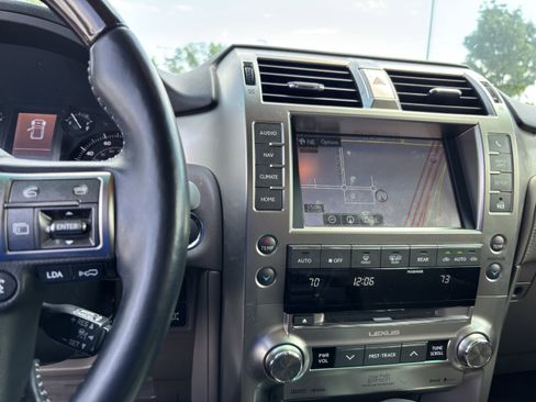 Used 2019 Lexus GX 460 Luxury image 30