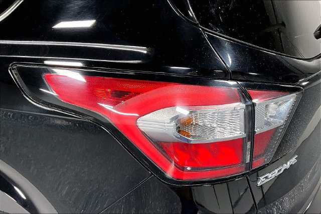 Used 2018 Ford Escape SEL w/ Canadian Touring Package FWD image 22