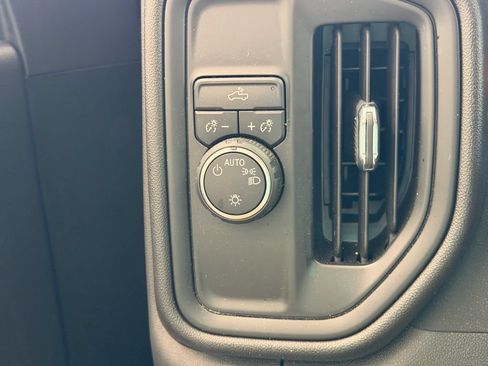 Used 2023 Chevrolet Silverado 1500 Custom RWD image 24
