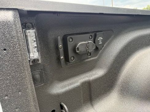 New 2026 RAM 2500 Big Horn AWD/4WD image 15