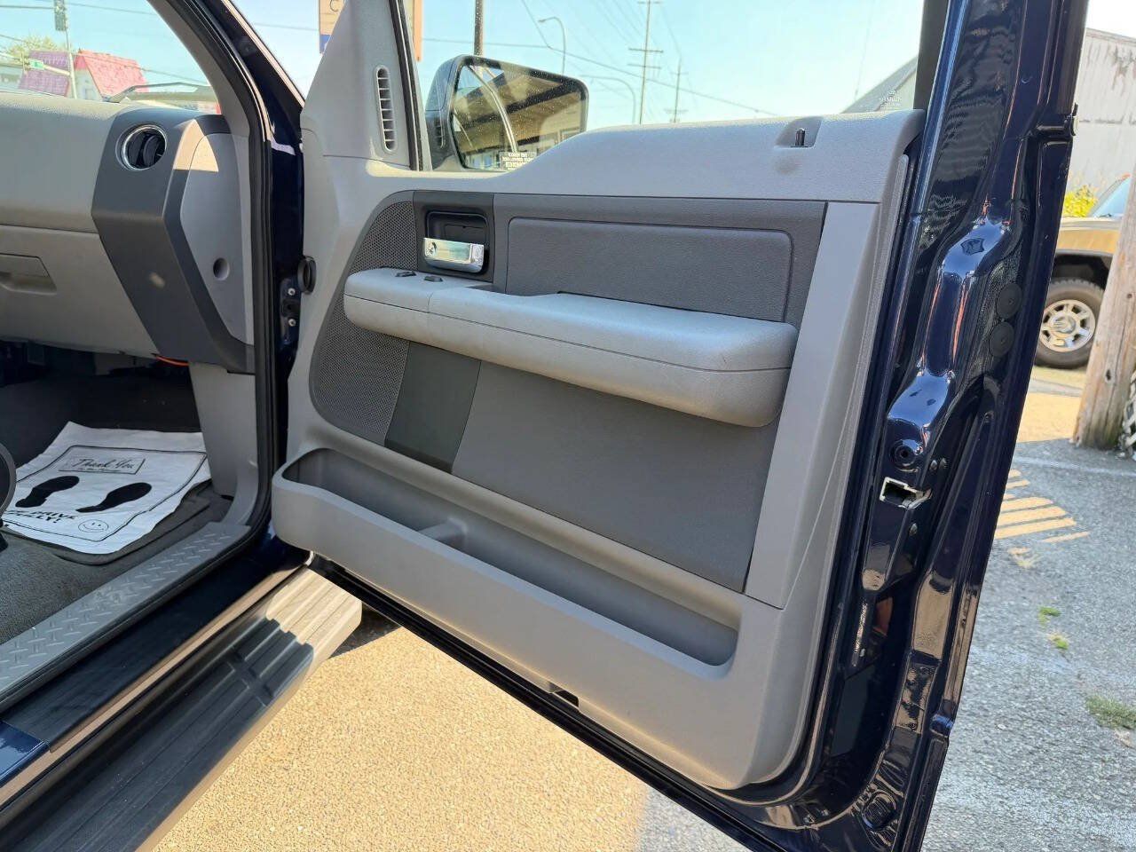 Used 2005 Ford F150 XL AWD/4WD image 16