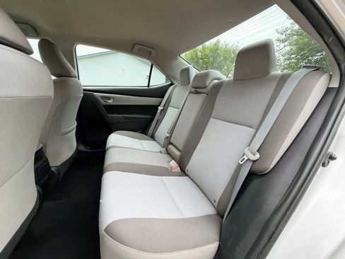 Used 2017 Toyota Corolla LE FWD image 16