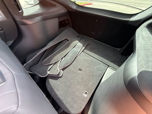 Used 2024 Tesla Model X image 14