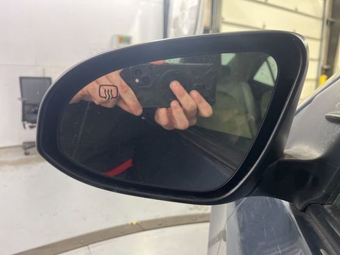 Used 2016 Toyota Corolla LE image 15