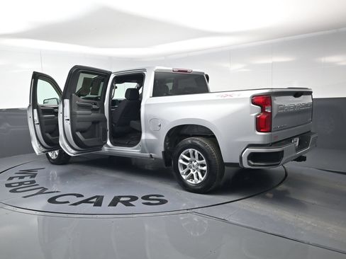 Used 2022 Chevrolet Silverado 1500 RST AWD/4WD image 28