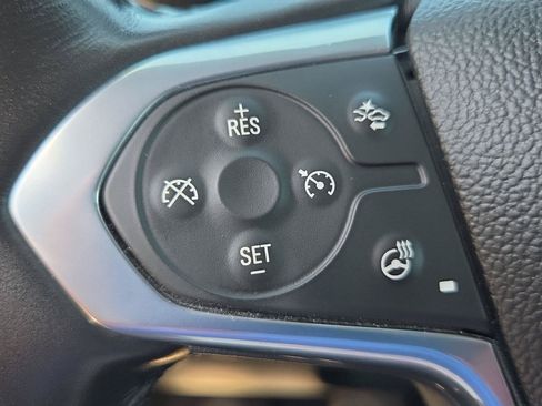 Used 2021 Chevrolet Traverse RS AWD/4WD image 14
