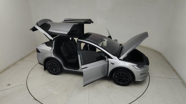 Used 2024 Tesla Model X AWD/4WD image 29