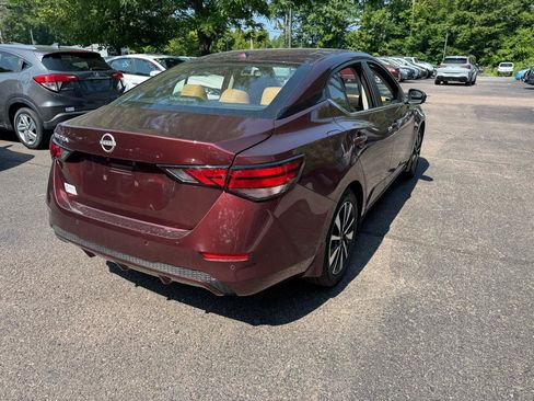 Used 2025 Nissan Sentra SV w/ SV Premium Package FWD image 5