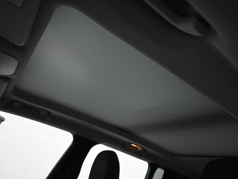 Used 2023 Jeep Renegade Trailhawk w/ Sun/Sound Group image 16